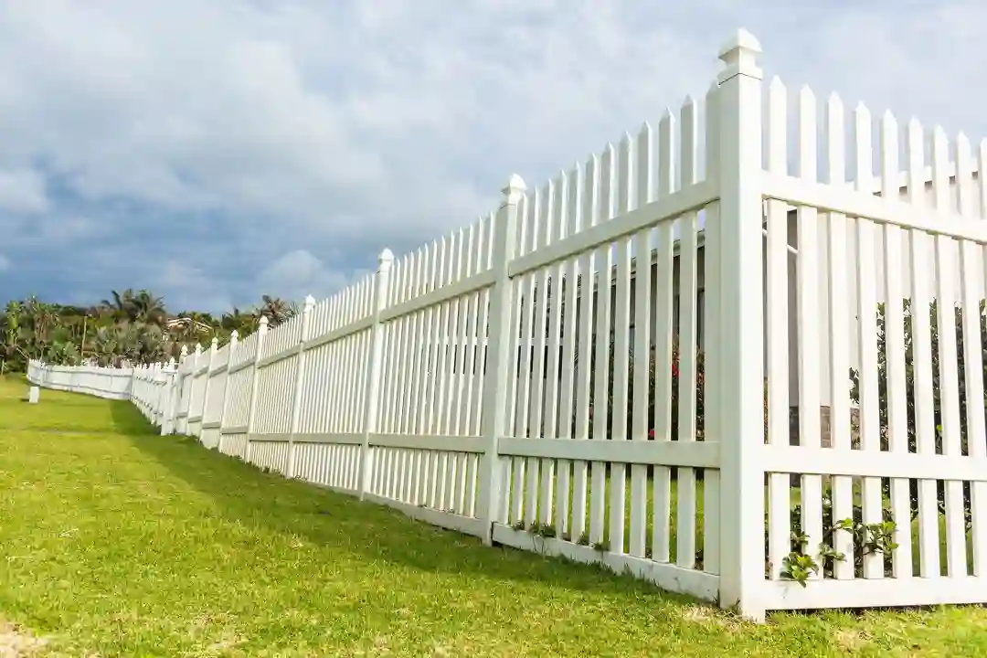 How A Fence Contractor Can Ensure A Quality Wood Fencing Job in Gloucester, MA